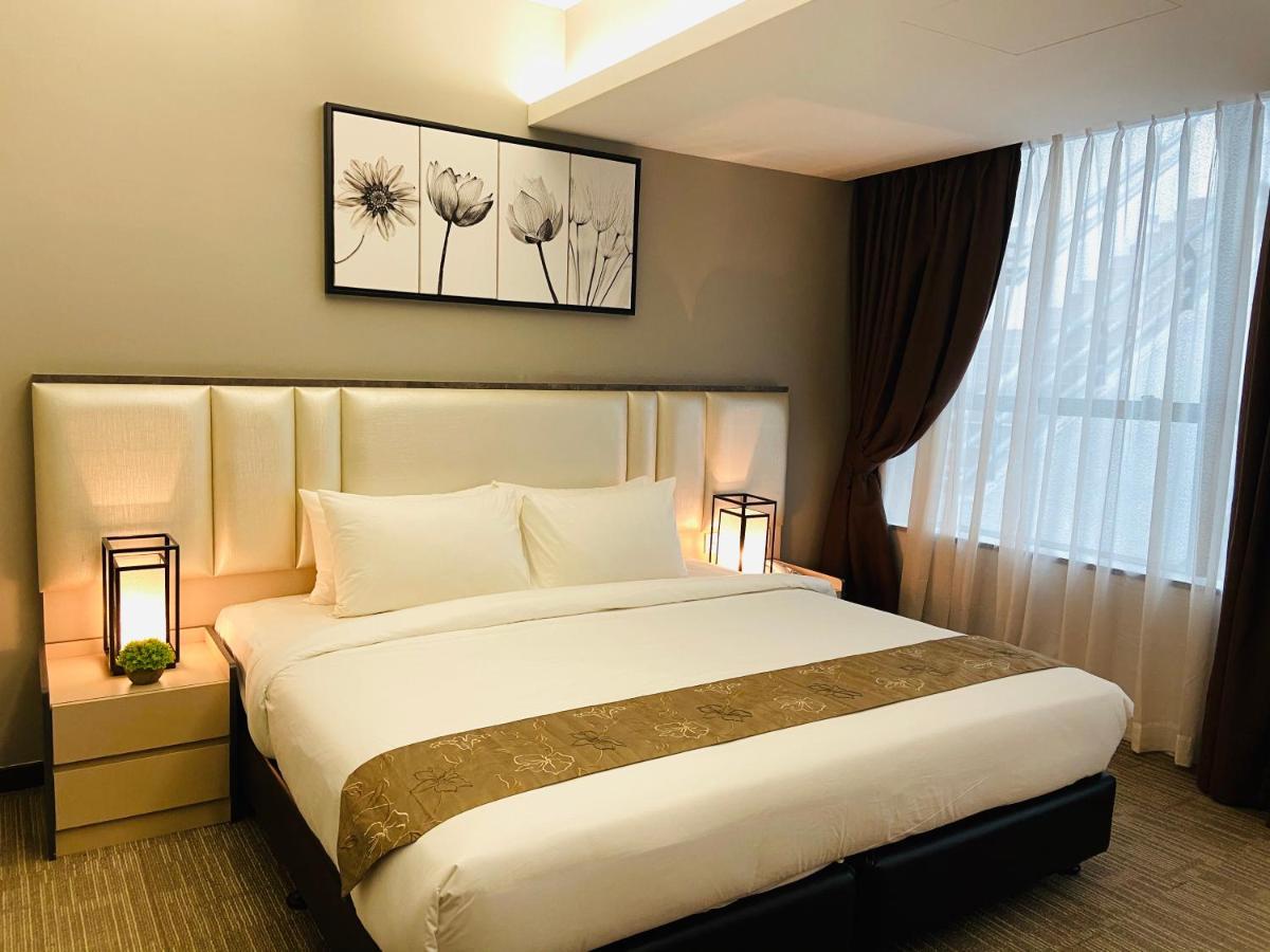 Glex Hotel Signature Джохор Бахру Екстериор снимка