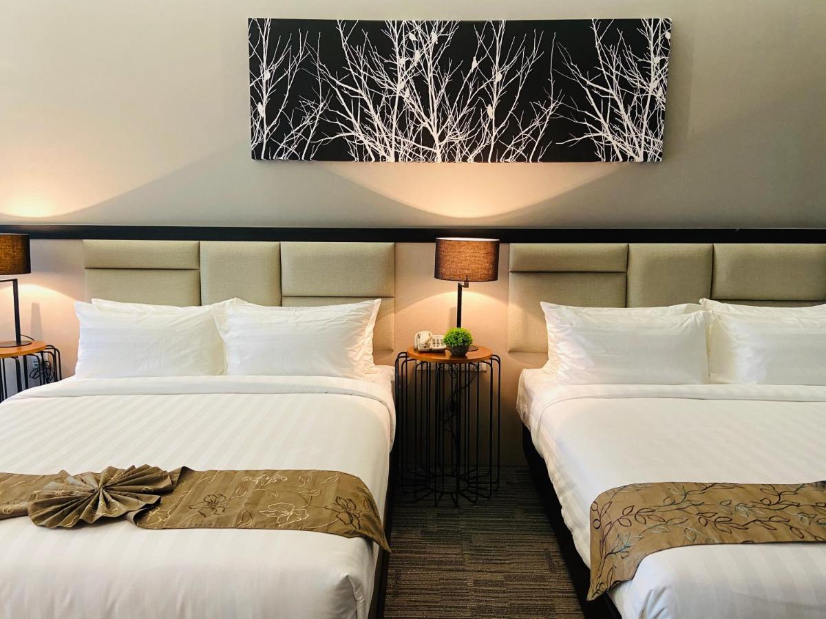 Glex Hotel Signature Джохор Бахру Екстериор снимка