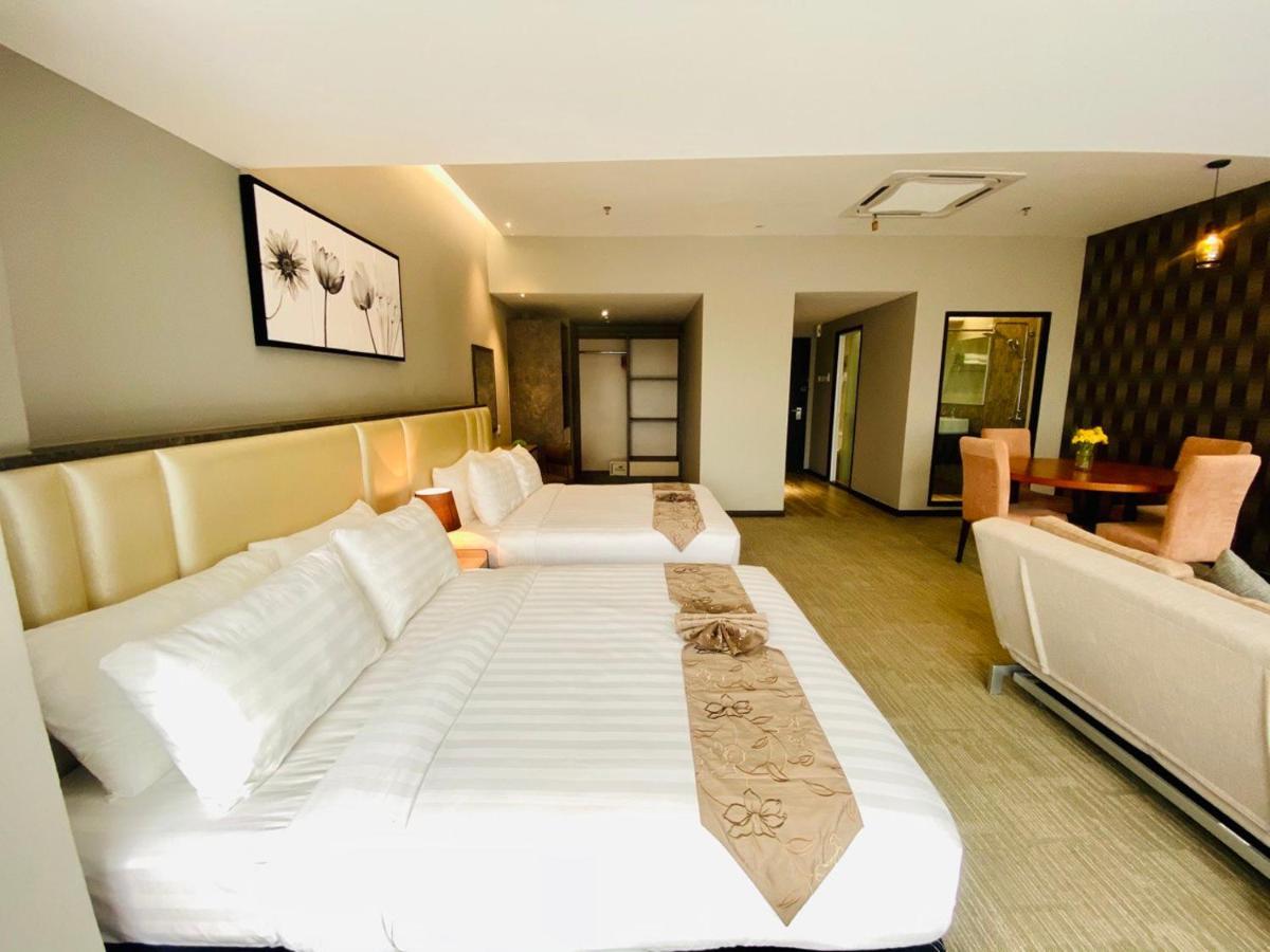 Glex Hotel Signature Джохор Бахру Екстериор снимка