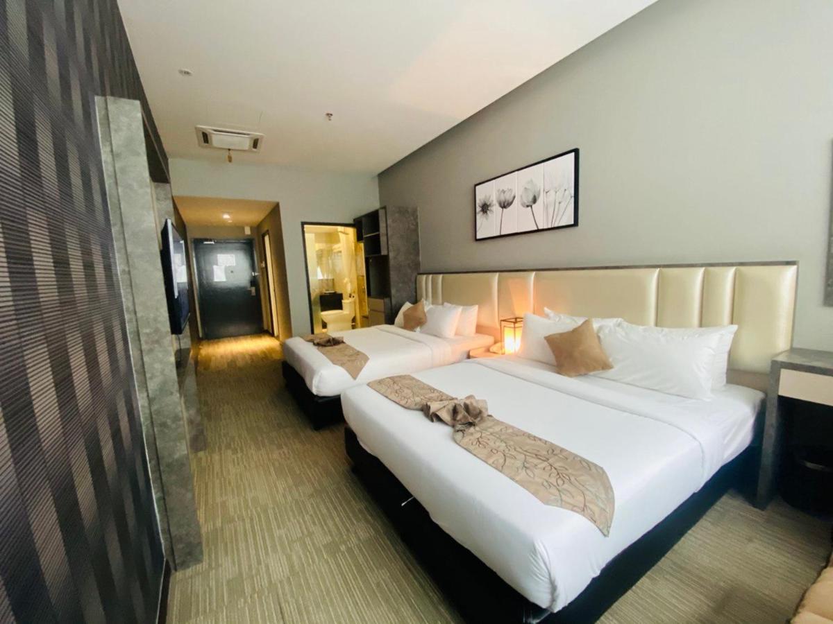 Glex Hotel Signature Джохор Бахру Екстериор снимка