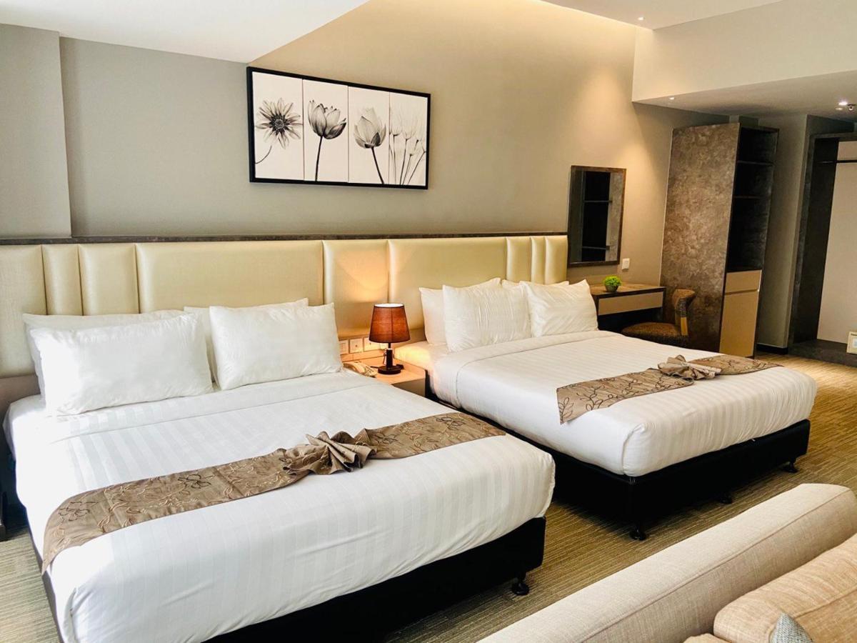 Glex Hotel Signature Джохор Бахру Екстериор снимка